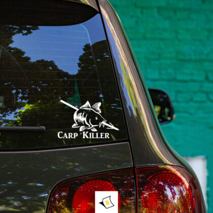 Стикерът Убиец на шарани - перфектното изявление за истински риболовен експерт! Нека светът знае за вашия непогрешим талант в улавянето на шарани с този уникален акцент за вашия автомобил. Покажете страстта си към риболова и впечатлявайте с всяко пътуване. Изберете своя стикер от www.stikerizakola.com! и направете вашия автомобил визуално изразителен за вашия улов и стил