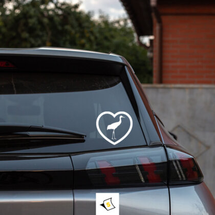 "Стикер за кола - Щъркел, символизиращ новото начало и щастливото семейство. Изработен от устойчиви на атмосферни влияния материали, идеален за декорация на автомобили и придаване на уникален стил."