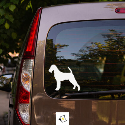 Стикер за кола 'Ирландски Териер' - стилен и привлекателен аксесоар, който показва любовта ви към тази уникална порода. Изработен от качествени, устойчиви на атмосферни влияния материали, този стикер е идеален за любителите на кучета, които искат да добавят нотка на характер на своя автомобил. Лесен за нанасяне, той е перфектен начин да изразите своята страст към ирландските териери по пътя.