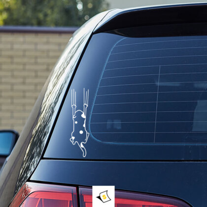 Стикер за кола - Катерещо се Коте Стикер за кола с изображение на сладко коте, което се катери. Дизайнът е забавен и привлекателен, идеален за любителите на котки. Изработен от устойчив материал, стикерът е лесен за нанасяне и устои на климатични влияния. Добавете щипка радост и индивидуалност на вашето возило с този очарователен стикер!