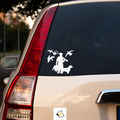 Стикер за кола - Ловец Стикер за кола с изображения на ловец, съчетаващ елемент на приключение и страст към природата. Изработен от висококачествени и устойчиви на атмосферни влияния материали, лесен за прилагане и отстраняване.