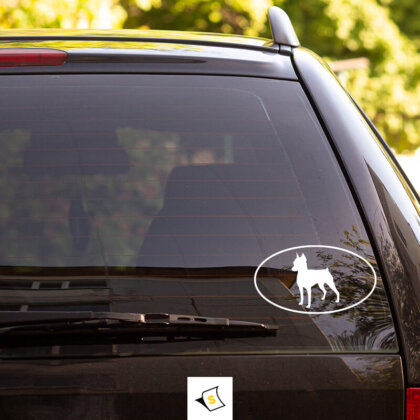 Стикер за кола - Мини Пинчер Стикер за кола с изображение на мини пинчер, идеален за любителите на породата. Стилен, забавен и устойчив на атмосферни условия, този стикер добавя индивидуалност на автомобила ви.