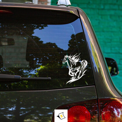 Стикер за кола - Красив Кон Стикер за кола с изображение на красив кон – елегантен и изразителен дизайн, който подчертва любовта към конете.