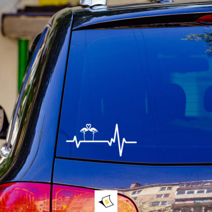 Стикер за кола Тропическа Любов, вдъхновен от ярките цветове и екзотична атмосфера на тропическите мотиви.